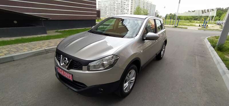 Внедорожник / Кроссовер Nissan Qashqai 2011 в Чернигове