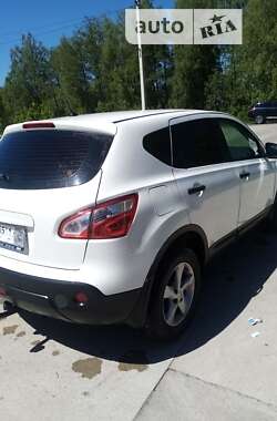 Позашляховик / Кросовер Nissan Qashqai 2013 в Пулинах