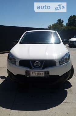 Позашляховик / Кросовер Nissan Qashqai 2013 в Пулинах