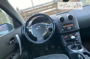 Внедорожник / Кроссовер Nissan Qashqai 2010 в Стрые