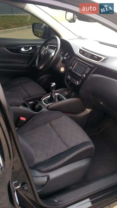 Внедорожник / Кроссовер Nissan Qashqai 2014 в Ивано-Франковске
