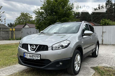 Позашляховик / Кросовер Nissan Qashqai 2010 в Києві