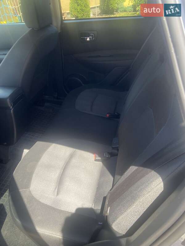 Внедорожник / Кроссовер Nissan Qashqai 2010 в Ивано-Франковске