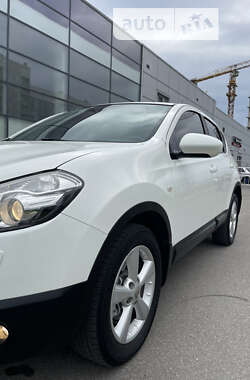 Внедорожник / Кроссовер Nissan Qashqai 2012 в Полтаве