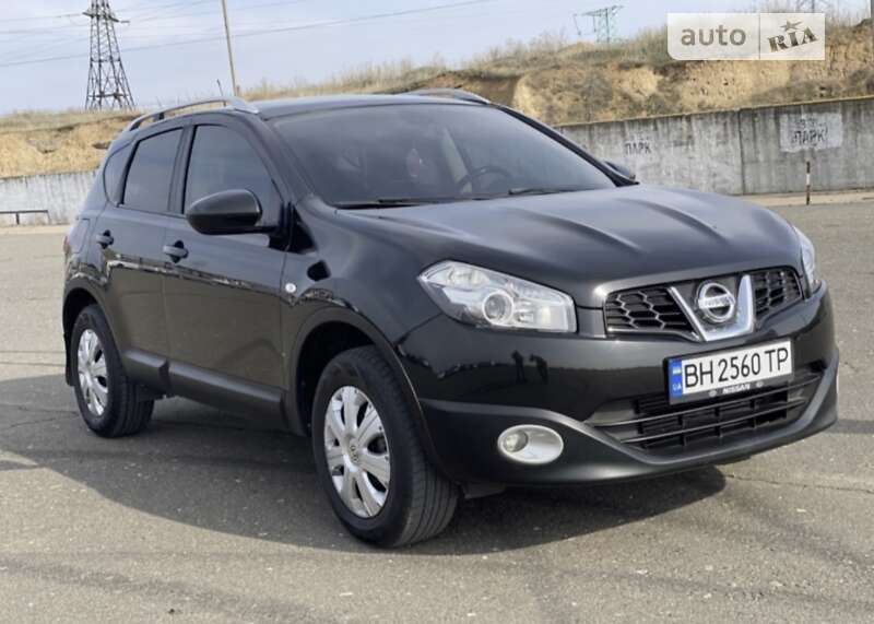 Позашляховик / Кросовер Nissan Qashqai 2013 в Одесі