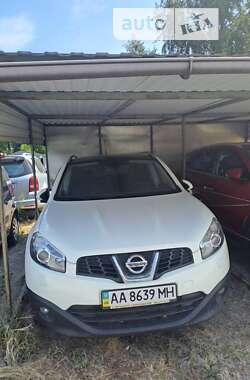 Позашляховик / Кросовер Nissan Qashqai 2012 в Києві