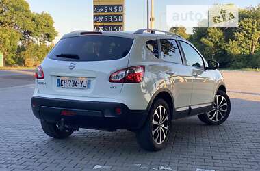 Позашляховик / Кросовер Nissan Qashqai 2012 в Луцьку