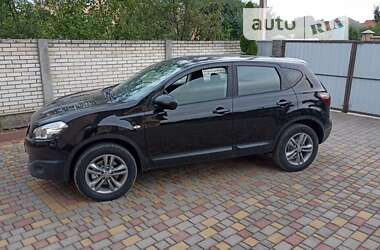 Позашляховик / Кросовер Nissan Qashqai 2010 в Івано-Франківську