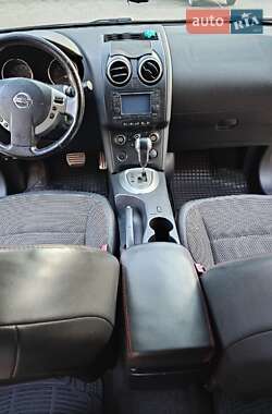 Внедорожник / Кроссовер Nissan Qashqai 2009 в 