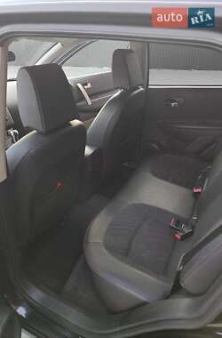 Внедорожник / Кроссовер Nissan Qashqai 2009 в 