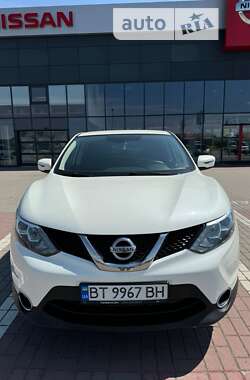 Внедорожник / Кроссовер Nissan Qashqai 2016 в Стрые