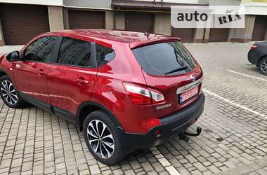 Внедорожник / Кроссовер Nissan Qashqai 2013 в Ивано-Франковске