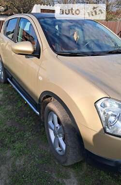 Внедорожник / Кроссовер Nissan Qashqai 2007 в Хороле