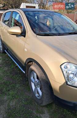 Внедорожник / Кроссовер Nissan Qashqai 2007 в 