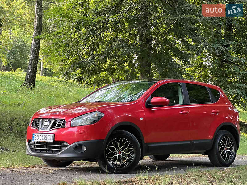 Позашляховик / Кросовер Nissan Qashqai 2013 в Кременці