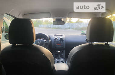 Внедорожник / Кроссовер Nissan Qashqai 2013 в 