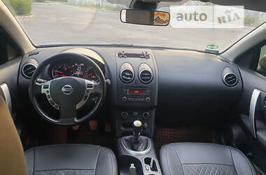 Внедорожник / Кроссовер Nissan Qashqai 2013 в 