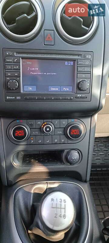 Позашляховик / Кросовер Nissan Qashqai 2011 в Києві