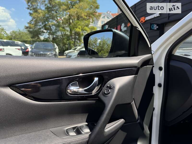 Внедорожник / Кроссовер Nissan Qashqai 2015 в Одессе