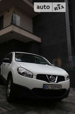 Позашляховик / Кросовер Nissan Qashqai 2010 в Бориславі