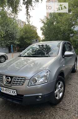 Позашляховик / Кросовер Nissan Qashqai 2010 в Києві