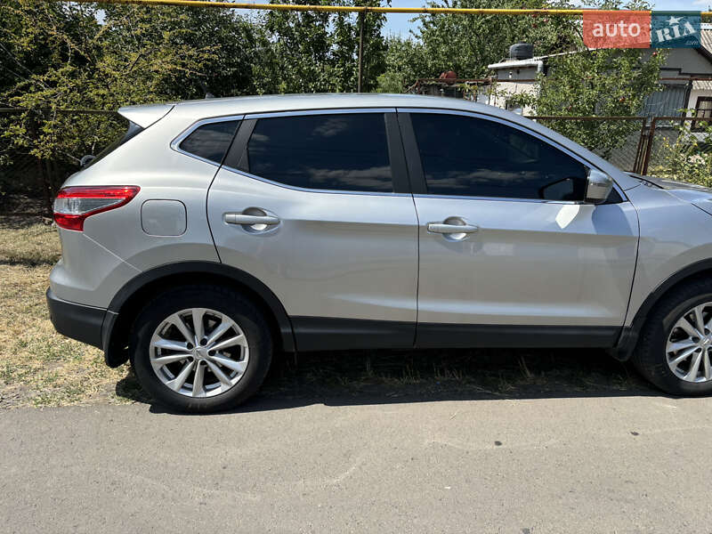 Внедорожник / Кроссовер Nissan Qashqai 2014 в Подольске