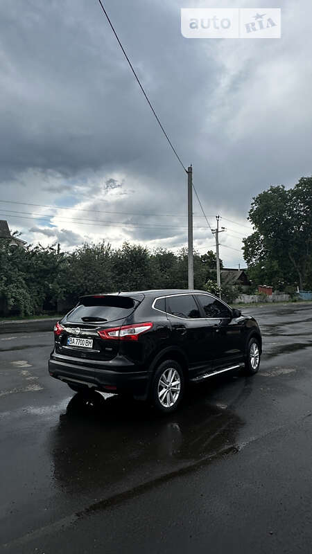 Внедорожник / Кроссовер Nissan Qashqai 2016 в Голованевске