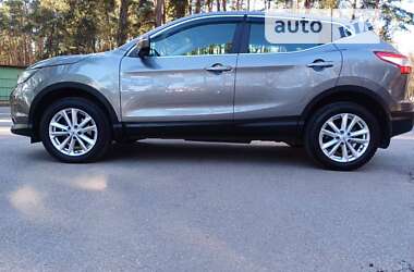 Внедорожник / Кроссовер Nissan Qashqai 2014 в Чернигове