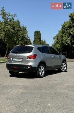 Внедорожник / Кроссовер Nissan Qashqai 2008 в 