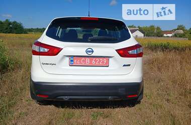 Позашляховик / Кросовер Nissan Qashqai 2014 в Звенигородці