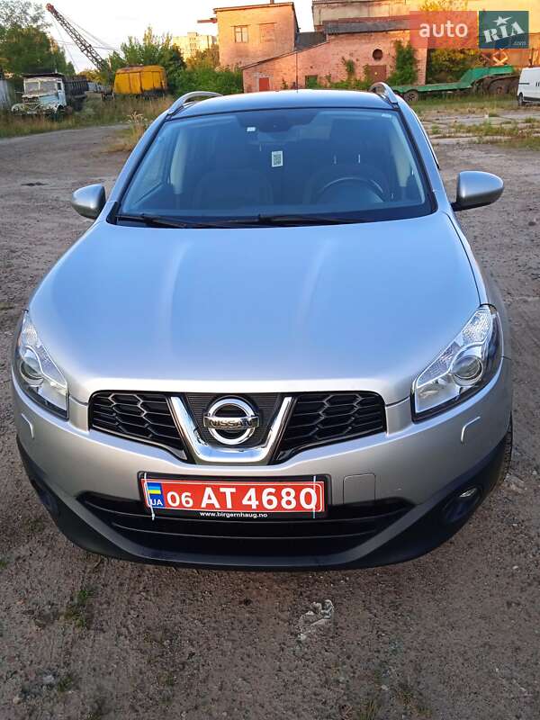 Внедорожник / Кроссовер Nissan Qashqai 2011 в Нежине