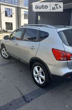 Позашляховик / Кросовер Nissan Qashqai 2009 в Рожнятові