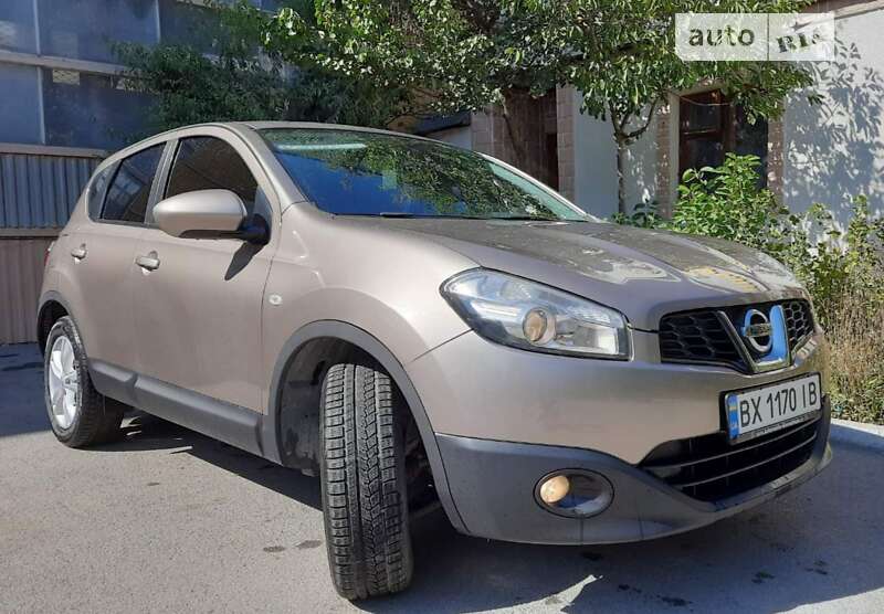 Внедорожник / Кроссовер Nissan Qashqai 2012 в Каменец-Подольском