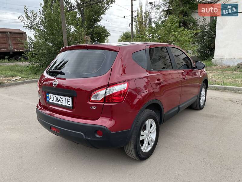 Позашляховик / Кросовер Nissan Qashqai 2012 в Олександрії
