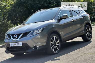 Внедорожник / Кроссовер Nissan Qashqai 2015 в Ивано-Франковске