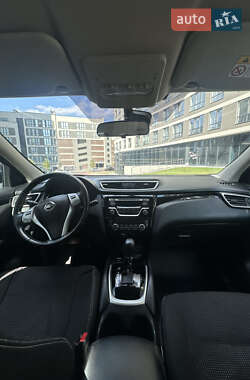 Внедорожник / Кроссовер Nissan Qashqai 2017 в 