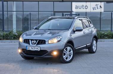 Позашляховик / Кросовер Nissan Qashqai 2010 в Львові