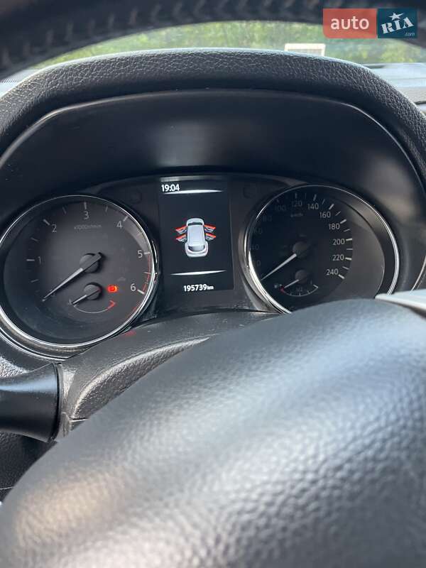 Позашляховик / Кросовер Nissan Qashqai 2014 в Львові