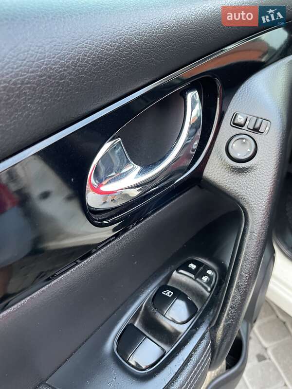 Позашляховик / Кросовер Nissan Qashqai 2014 в Львові