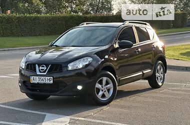 Позашляховик / Кросовер Nissan Qashqai 2012 в Києві