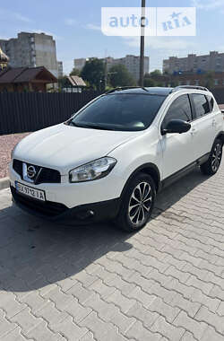 Внедорожник / Кроссовер Nissan Qashqai 2013 в Хмельницком