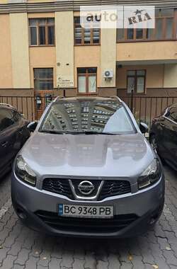 Позашляховик / Кросовер Nissan Qashqai 2012 в Львові