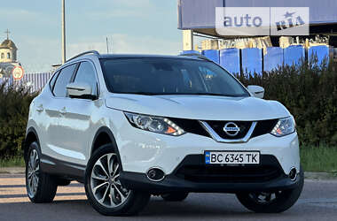 Внедорожник / Кроссовер Nissan Qashqai 2015 в Дрогобыче