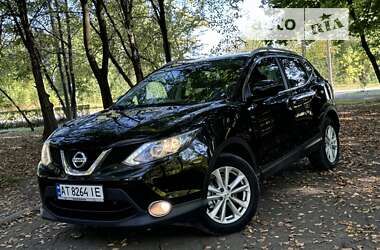 Позашляховик / Кросовер Nissan Qashqai 2015 в Калуші