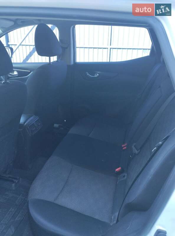 Позашляховик / Кросовер Nissan Qashqai 2015 в Харкові