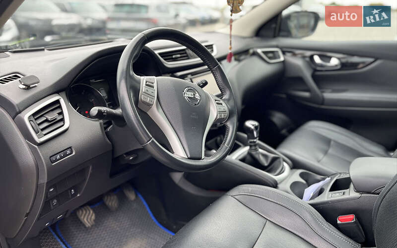 Внедорожник / Кроссовер Nissan Qashqai 2017 в Мукачево
