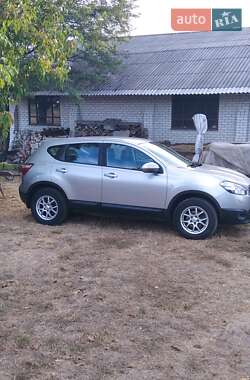 Внедорожник / Кроссовер Nissan Qashqai 2010 в Черкассах