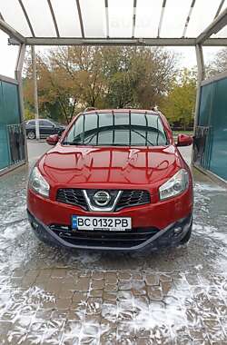 Позашляховик / Кросовер Nissan Qashqai 2010 в Львові