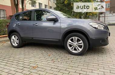 Позашляховик / Кросовер Nissan Qashqai 2010 в Львові