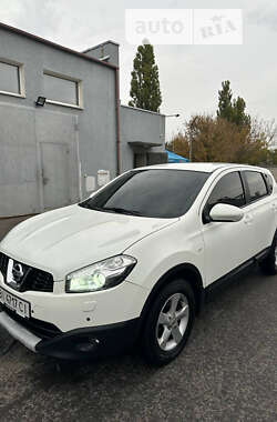 Позашляховик / Кросовер Nissan Qashqai 2013 в Полтаві